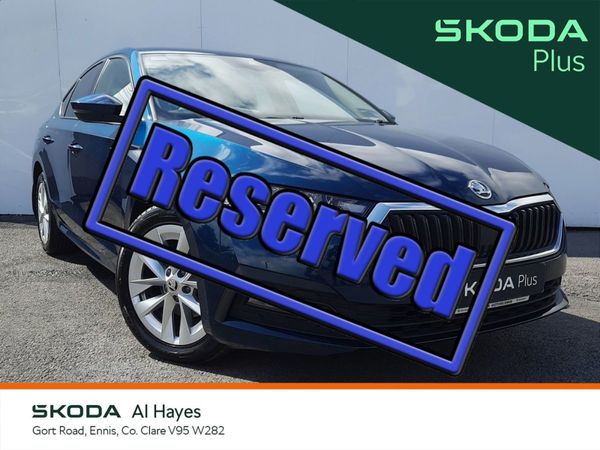 Skoda Octavia Saloon, Diesel, 2023, Blue