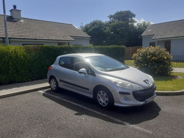 Peugeot 308 Hatchback, Petrol, 2009, Grey