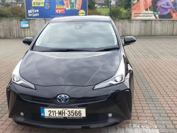 Toyota Prius Hatchback, Petrol Hybrid, 2021, Black