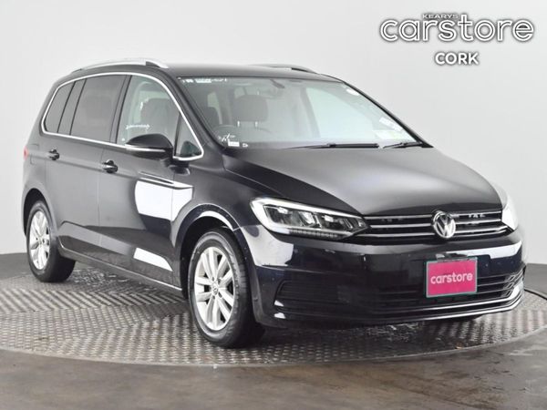Volkswagen Touran MPV, Petrol, 2018, Black
