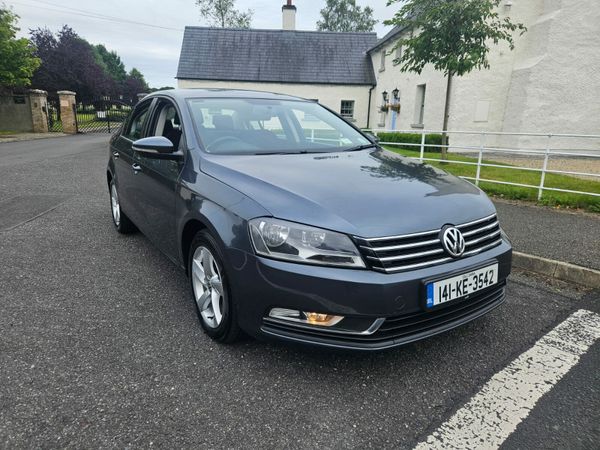 Volkswagen Passat Saloon, Diesel, 2014, Grey