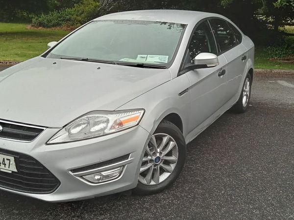 Ford Mondeo Hatchback, Diesel, 2013, Silver