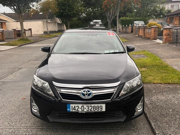 Toyota Camry Saloon, Petrol Hybrid, 2014, Black