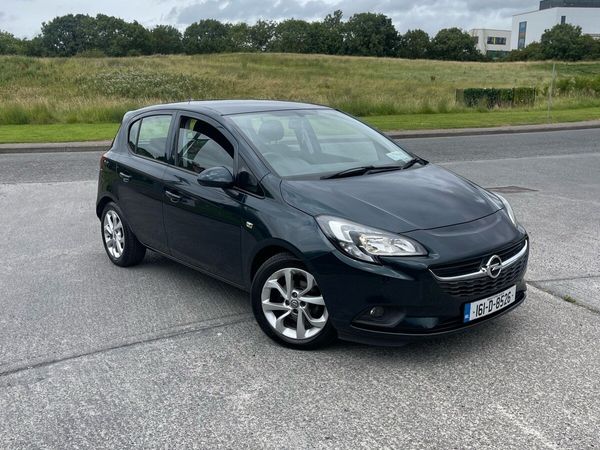Opel Corsa Hatchback, Petrol, 2016, Green