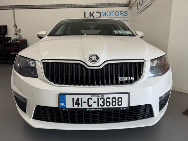 Skoda Octavia Hatchback, Diesel, 2014, White