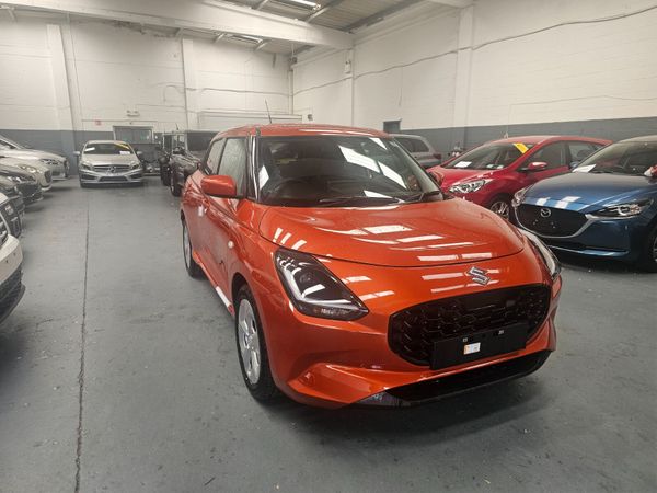 Suzuki Swift Hatchback, Petrol, 2025, Orange