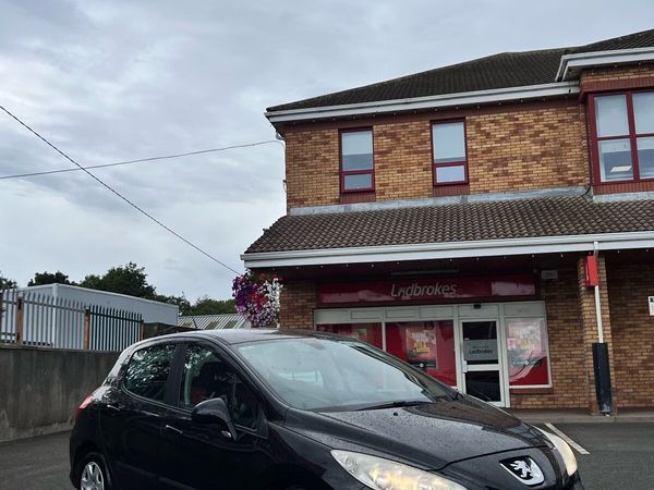 Peugeot 308 Hatchback, Diesel, 2008, Black