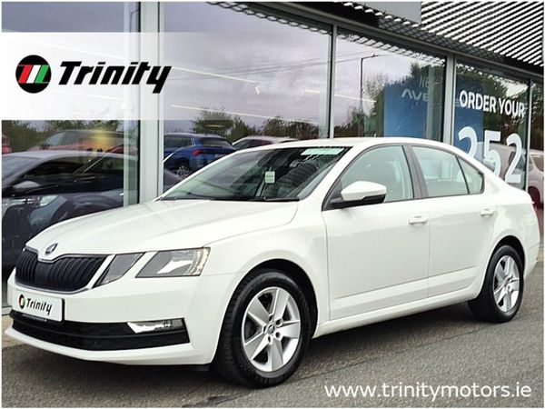 Skoda Octavia Saloon, Diesel, 2019, White
