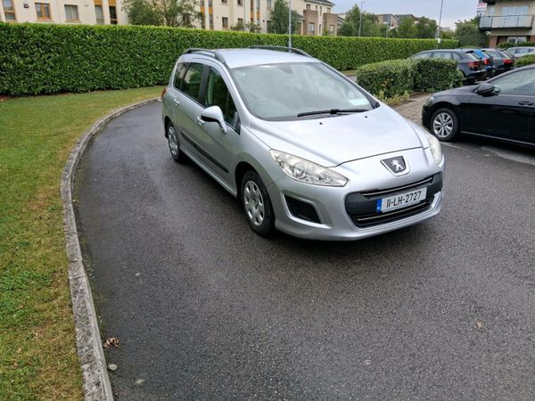 Peugeot 308 Estate, Diesel, 2011, Silver