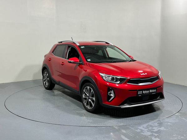 Kia Stonic MPV, Petrol Hybrid, 2022, Red