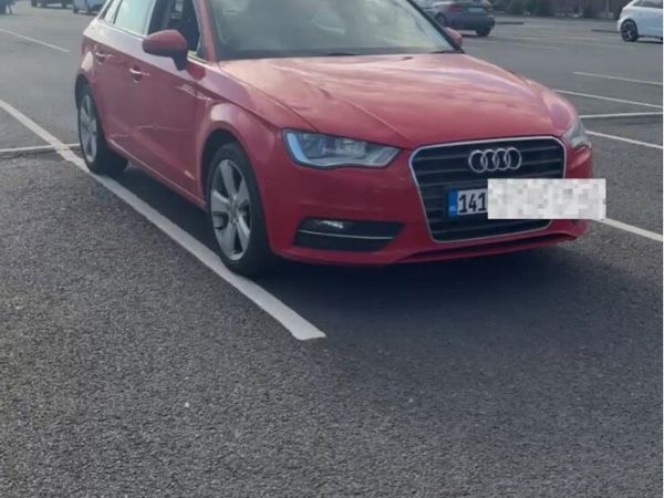 Audi A3 Hatchback, Diesel, 2014, Red