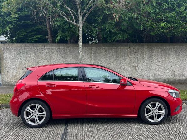 Mercedes-Benz A-Class Hatchback, Diesel, 2015, Red