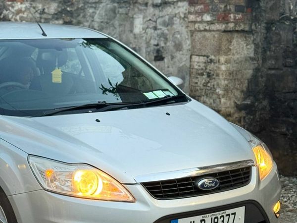 Ford Focus Hatchback, Diesel, 2011, Silver