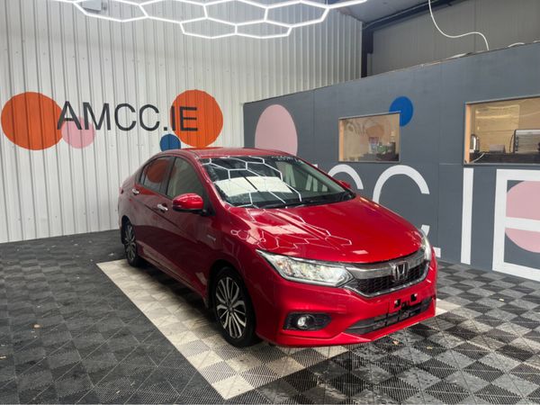 Honda Grace Saloon, Petrol Hybrid, 2018, Red