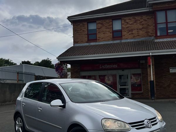 Volkswagen Golf Hatchback, Petrol, 2007, Silver