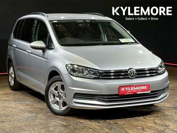 Volkswagen Touran MPV, Petrol, 2016, Silver