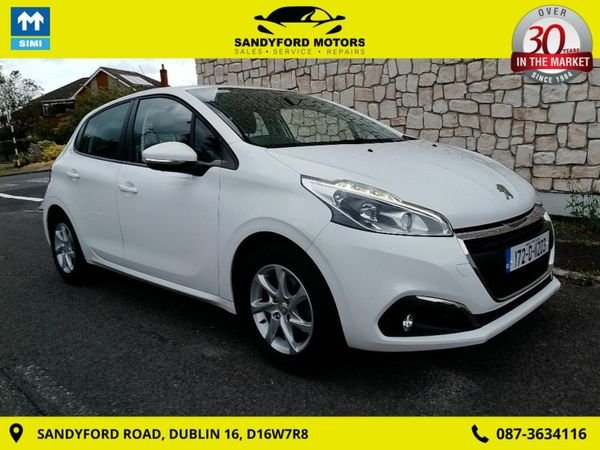 Peugeot 208 Hatchback, Petrol, 2017, White