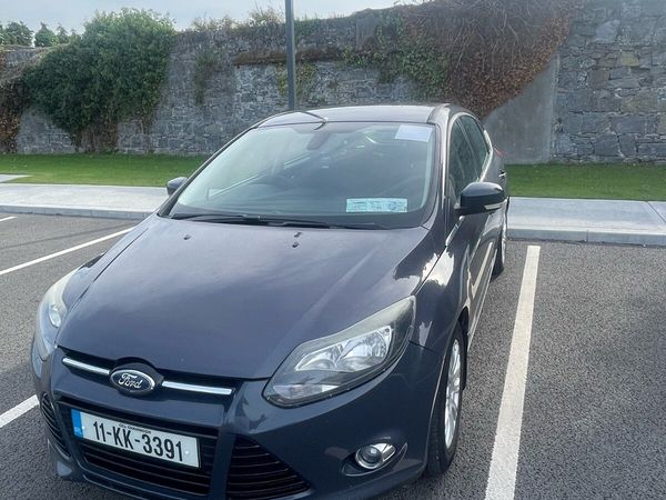 Ford Focus Hatchback, Diesel, 2011, Grey