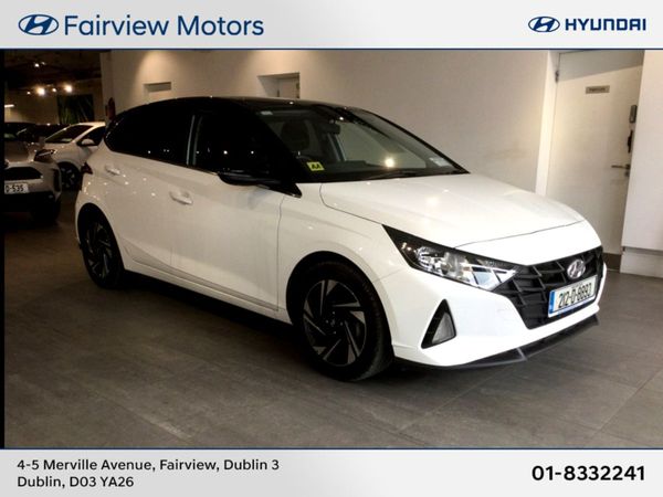 Hyundai i20 Hatchback, Petrol, 2021, White