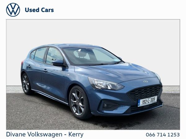 Ford Focus Hatchback, Diesel, 2019, Blue