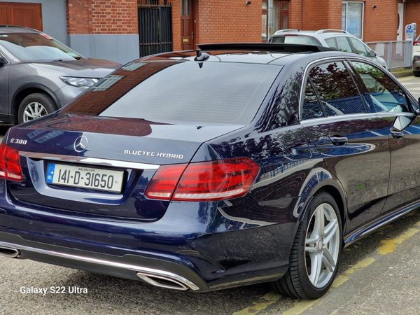 Mercedes-Benz E-Class Saloon, Diesel Hybrid, 2014, Blue