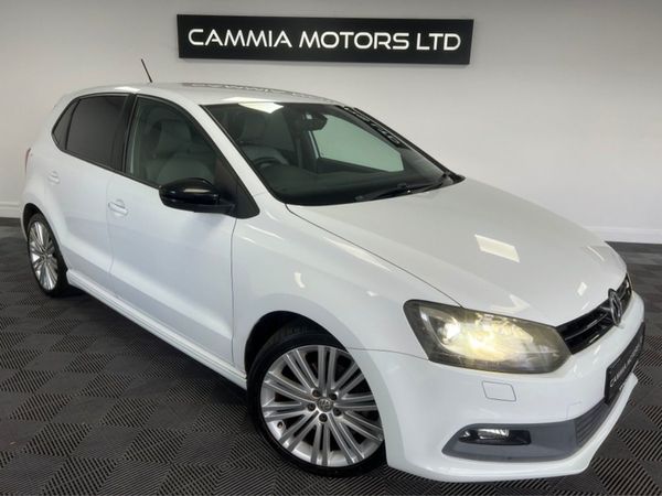 Volkswagen Polo Hatchback, Petrol, 2014, White