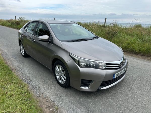 Toyota Corolla Saloon, Diesel, 2014, Bronze