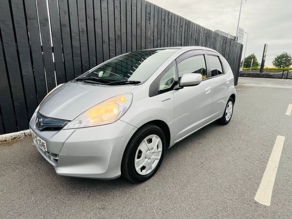 Honda Fit Hatchback, Petrol Hybrid, 2013, Silver