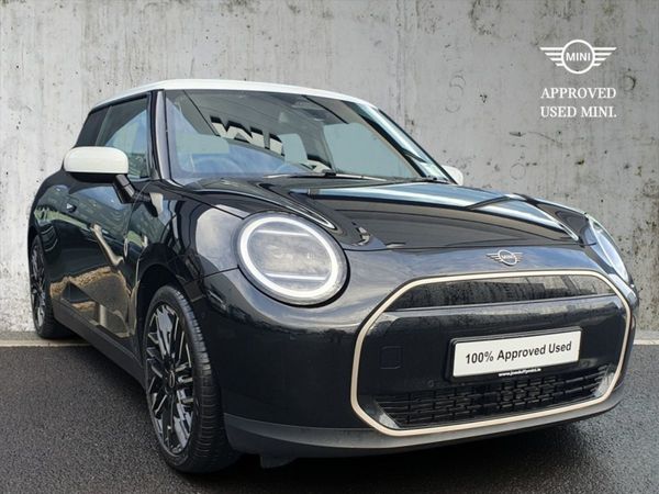 Mini Cooper Hatchback, Electric, 2025, Black
