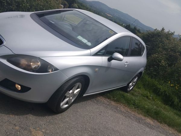 SEAT Leon Hatchback, Petrol, 2010, Grey