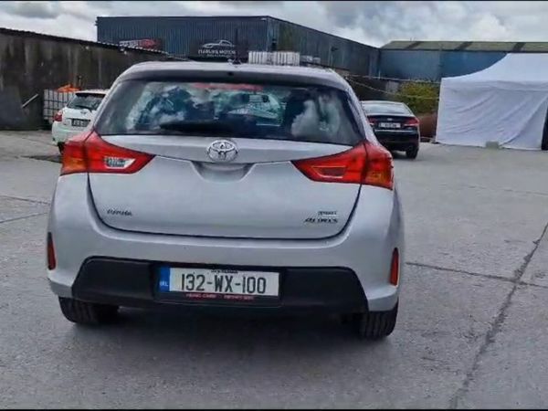 Toyota Auris MPV, Petrol, 2013, Silver