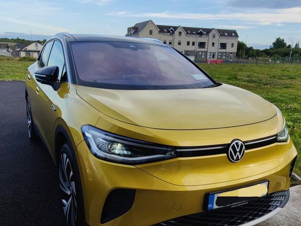 Volkswagen ID.4 Estate, Electric, 2021, Yellow