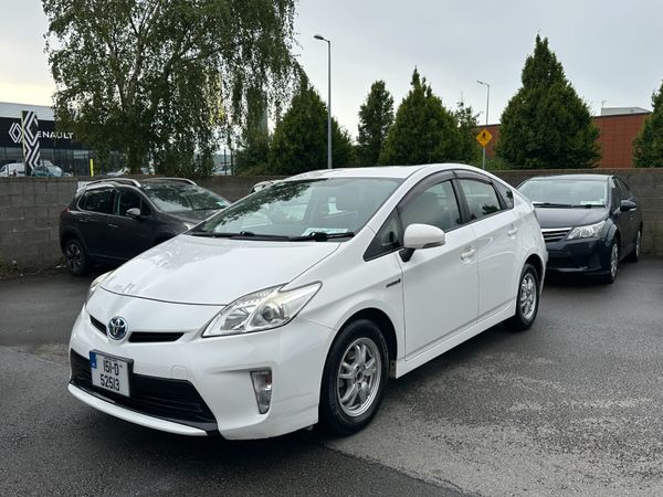 Toyota Prius Hatchback, Petrol Hybrid, 2015, White