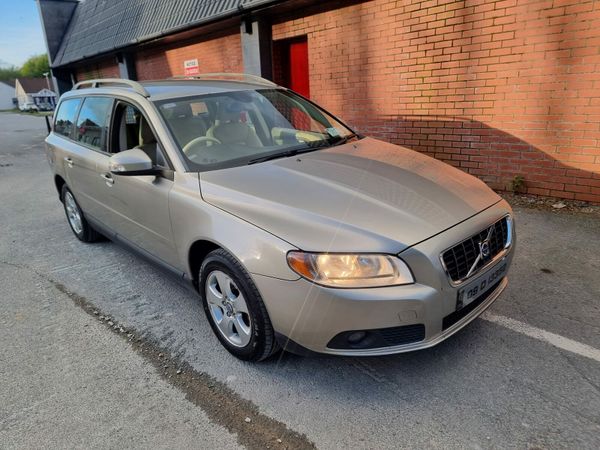 Volvo V70 Estate, Diesel, 2009, Green