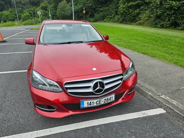 Mercedes-Benz E-Class Saloon, Diesel, 2014, Red