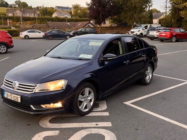 Volkswagen Passat Saloon, Diesel, 2013, Blue