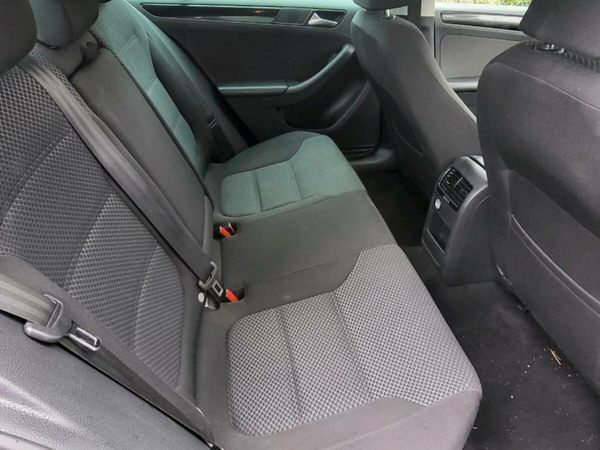 Volkswagen Jetta Saloon, Diesel, 2014, Black