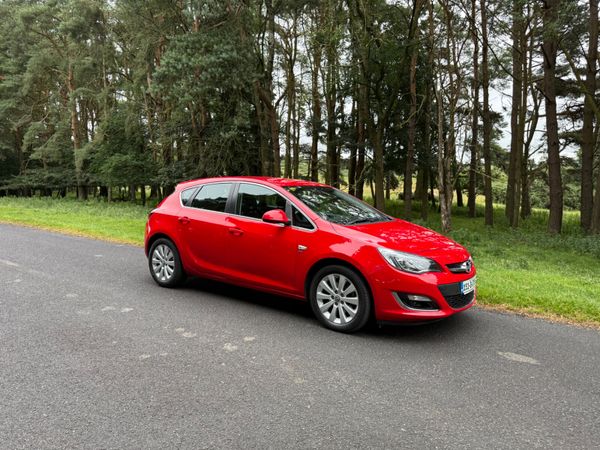 Opel Astra MPV, Diesel, 2015, Red