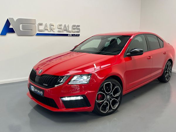 Skoda Octavia Hatchback, Diesel, 2017, Red