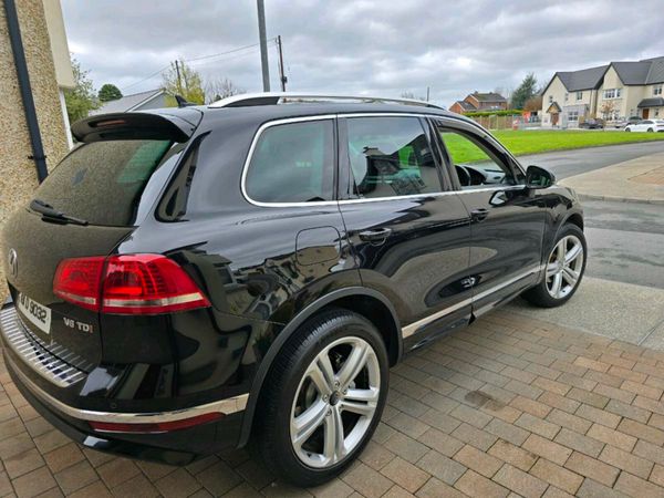 Volkswagen Touareg SUV, Diesel, 2018, Black