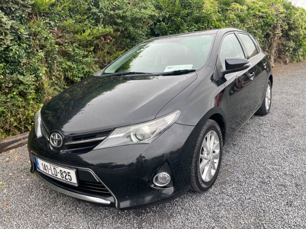 Toyota Auris Hatchback, Diesel, 2014, Black