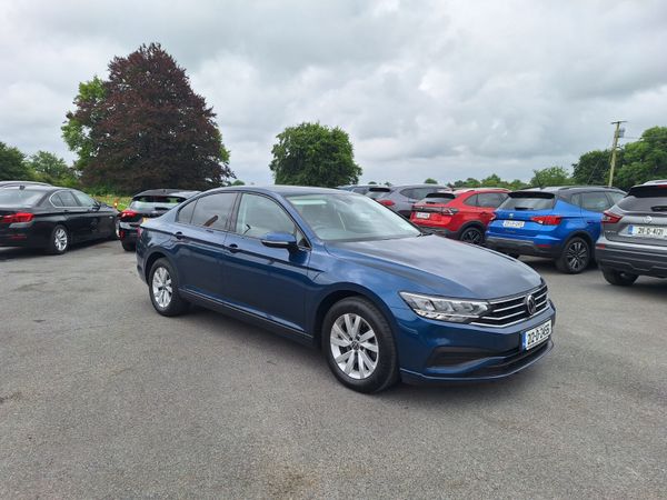 Volkswagen Passat Saloon, Diesel, 2021, Blue