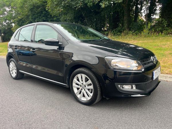 Volkswagen Polo Hatchback, Petrol, 2013, Black