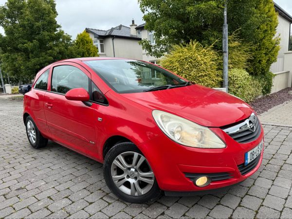 Opel Corsa Hatchback, Petrol, 2008, Red