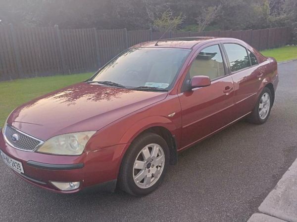 Ford Mondeo Saloon, Diesel, 2004, Red