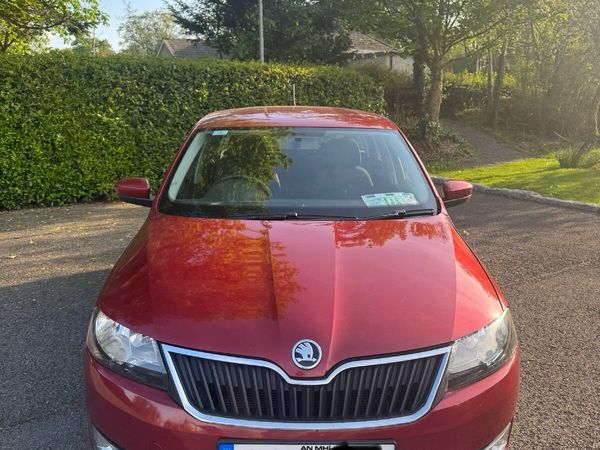 Skoda Rapid Hatchback, Petrol, 2015, Red