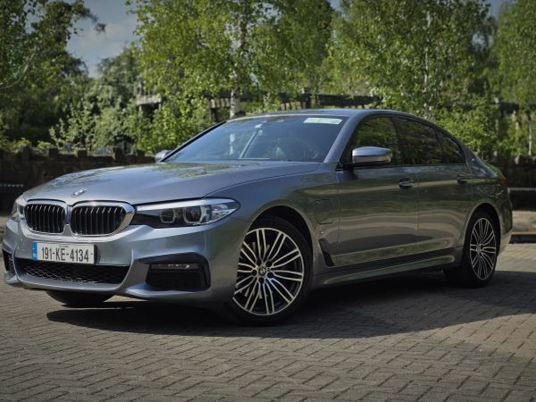 BMW 5-Series Saloon, Petrol Plug-in Hybrid, 2019, Blue