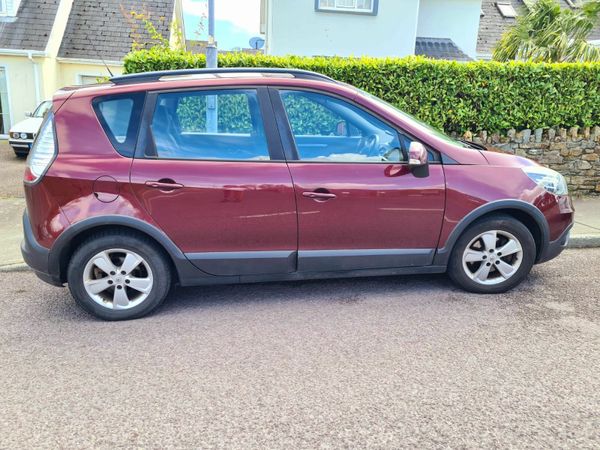 Renault Scenic MPV, Diesel, 2014, Red