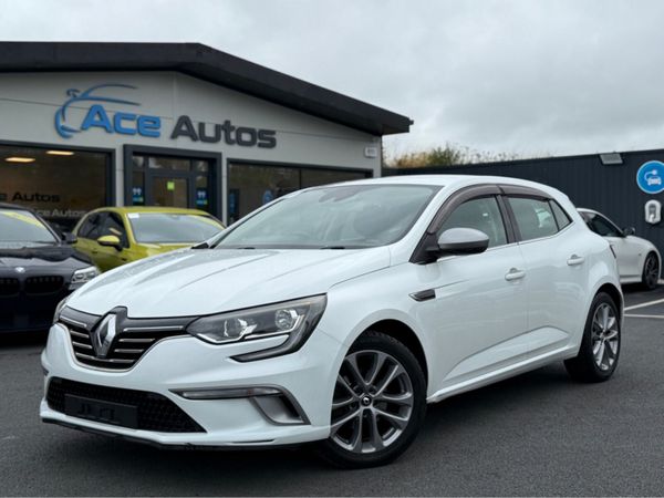Renault Megane Hatchback, Petrol, 2018, White
