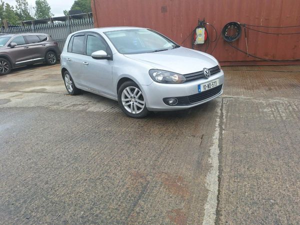 Volkswagen Golf Hatchback, Petrol, 2010, Silver